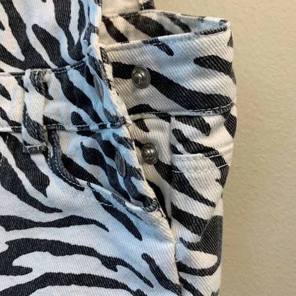 SEED HERITAGE Zebra Print Shortalls Girls 4 4T Denim Spring Shorts Overalls Kids - Picture 6 of 9